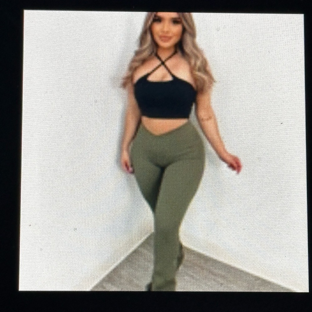 V Waist Flare Leggings-Olive
